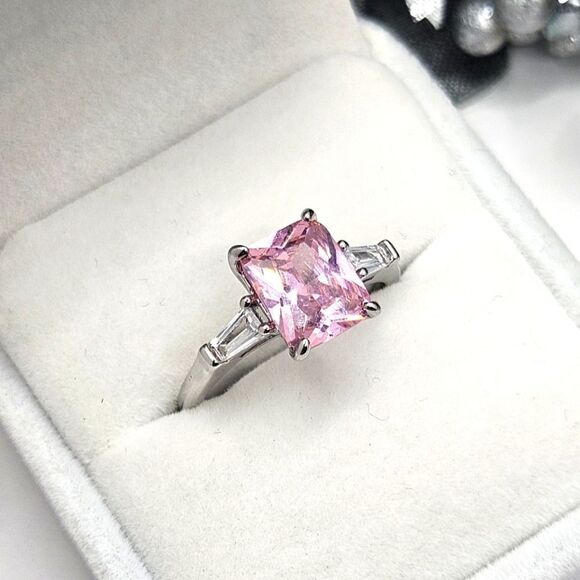 Pink Princess Cut Sapphire Ring on 925 Sterling Silver - Women's Jewelry - Picture 5 of 11